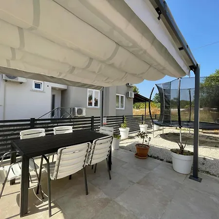 Caramel Comforts With Sea View In Stinjan Only 300 M From The Beach, Free Parking Pula