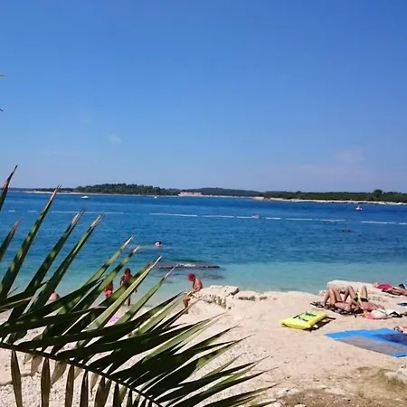 Caramel Comforts With Sea View In Stinjan Only 300 M From The Beach, Free Parking Pula