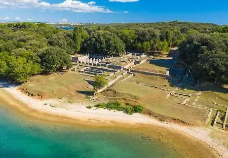 Lejlighed Caramel Comforts With Sea View In Stinjan Only 300 M From The Beach, Free Parking Pula