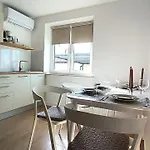 Διαμέρισμα Caramel Comforts With Sea View In Stinjan Only 300 M From The Beach, Free Parking *