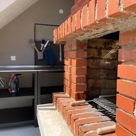 Daire Caramel Comforts With Sea View In Stinjan Only 300 M From The Beach, Free Parking *