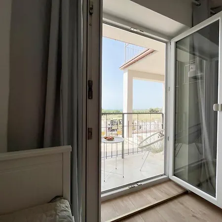 Caramel Comforts With Sea View In Stinjan Only 300 M From The Beach, Free Parking Appartement