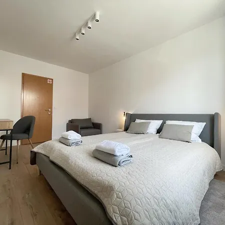 Caramel Comforts With Sea View In Stinjan Only 300 M From The Beach, Free Parking Daire