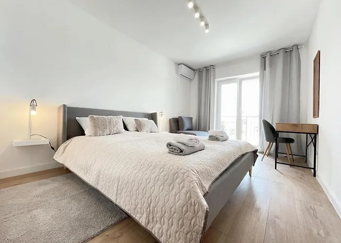 Caramel Comforts With Sea View In Stinjan Only 300 M From The Beach, Free Parking Apartment *