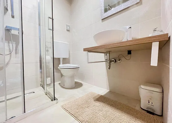 Apartment Caramel Comforts With Sea View In Stinjan Only 300 M From The Beach, Free Parking