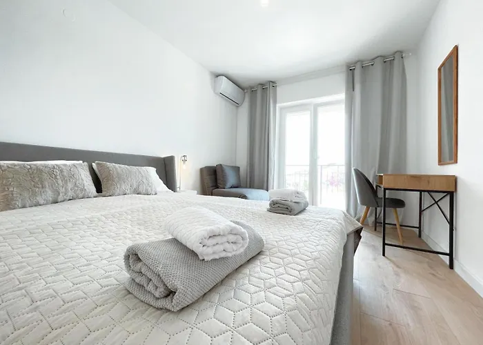 Caramel Comforts With Sea View In Stinjan Only 300 M From The Beach, Free Parking *